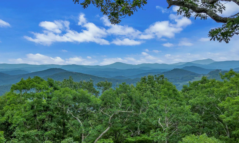 Where are the Blue Ridge Mountains image