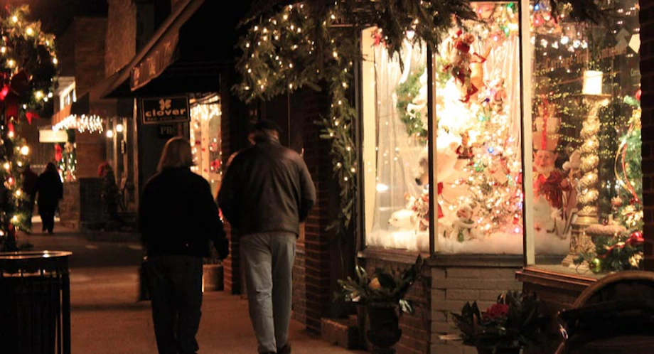 Holiday Happenings in Blowing Rock: Winter Exhibition Celebration on 12/8 and Holiday Stroll on 12/9 image