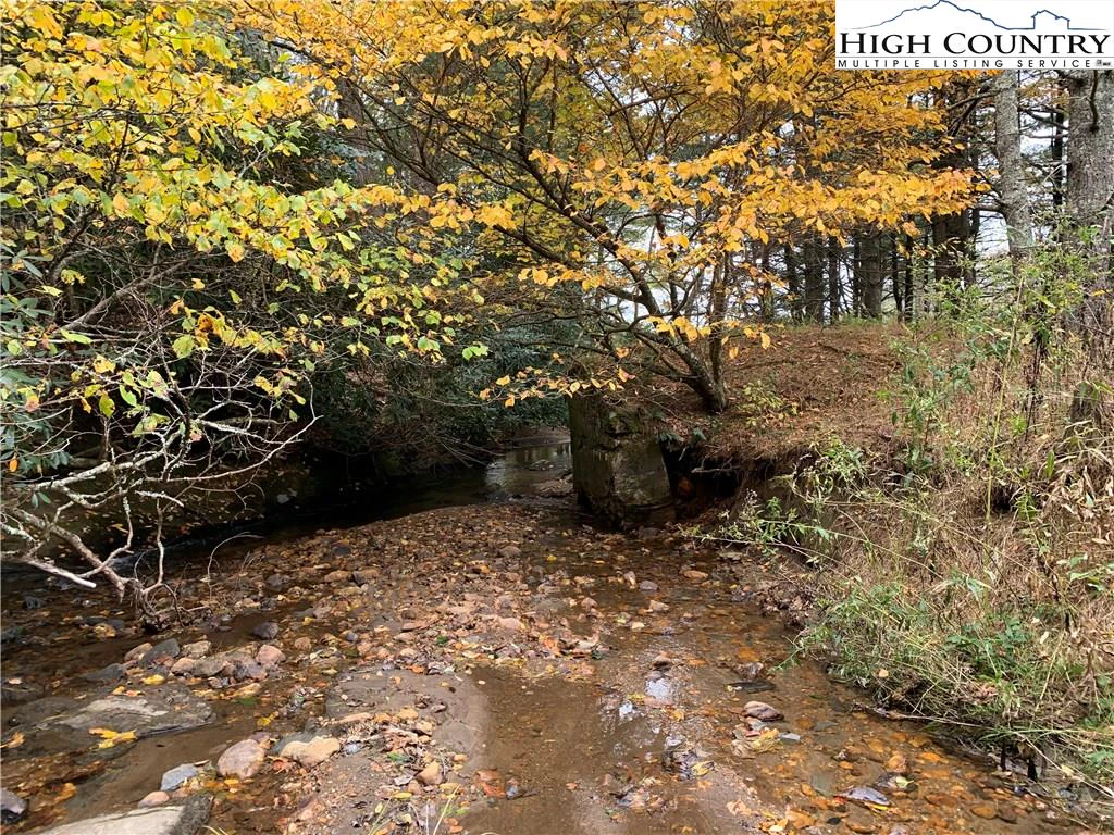 Image number 11 for the current listing