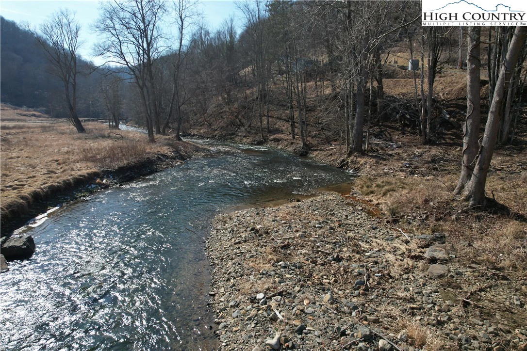 Image number 1 for the current listing