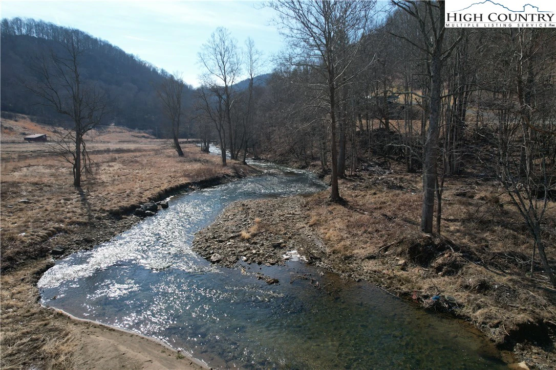 Image number 11 for the current listing