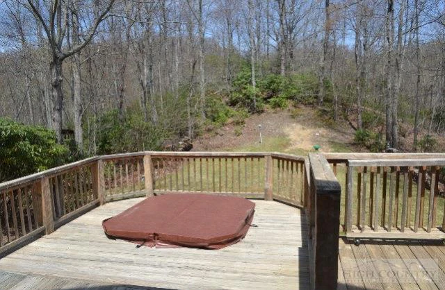 Image number 4 for the current listing