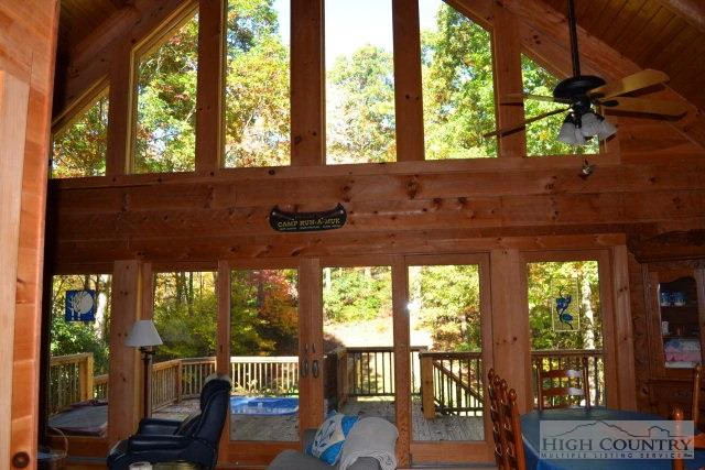Image number 6 for the current listing