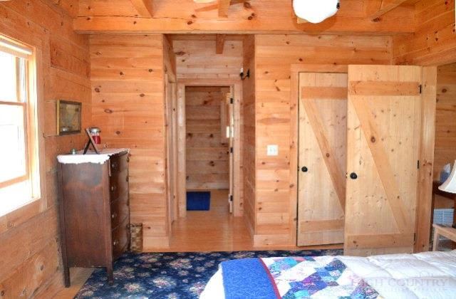 Image number 21 for the current listing
