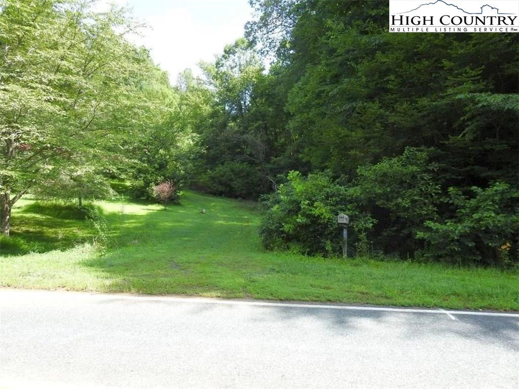 Image number 21 for the current listing