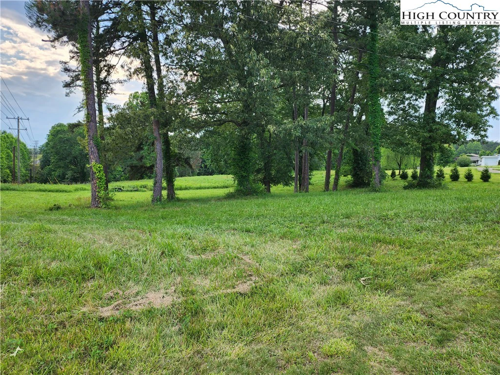 Image number 19 for the current listing