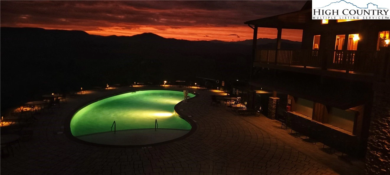 Image number 7 for the current listing