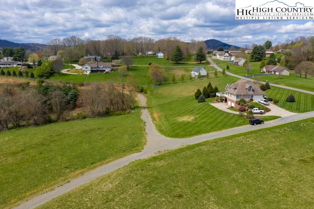 Image number 3 for the current listing