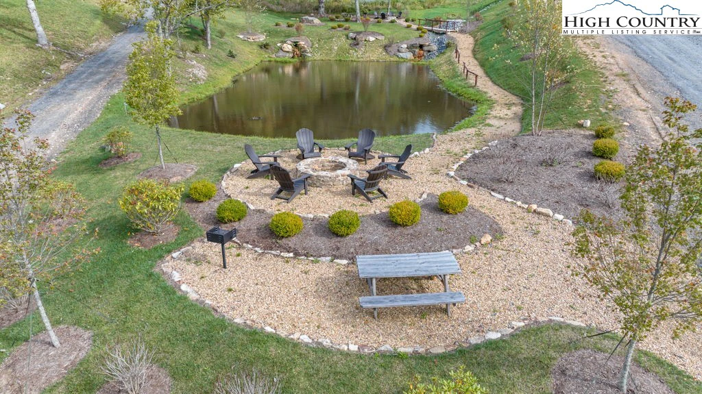 Image number 8 for the current listing