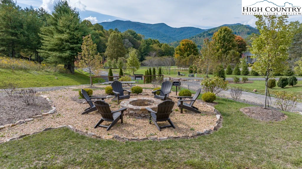 Image number 7 for the current listing