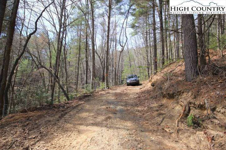 Image number 9 for the current listing