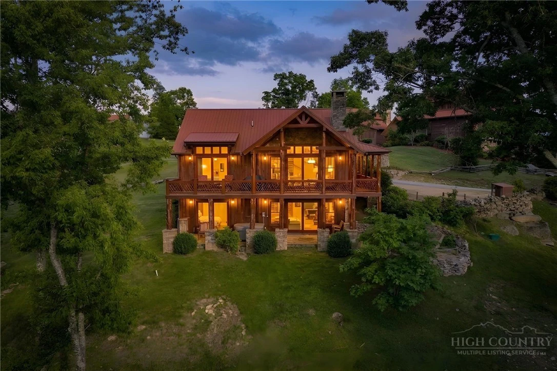 Image number 3 for the current listing