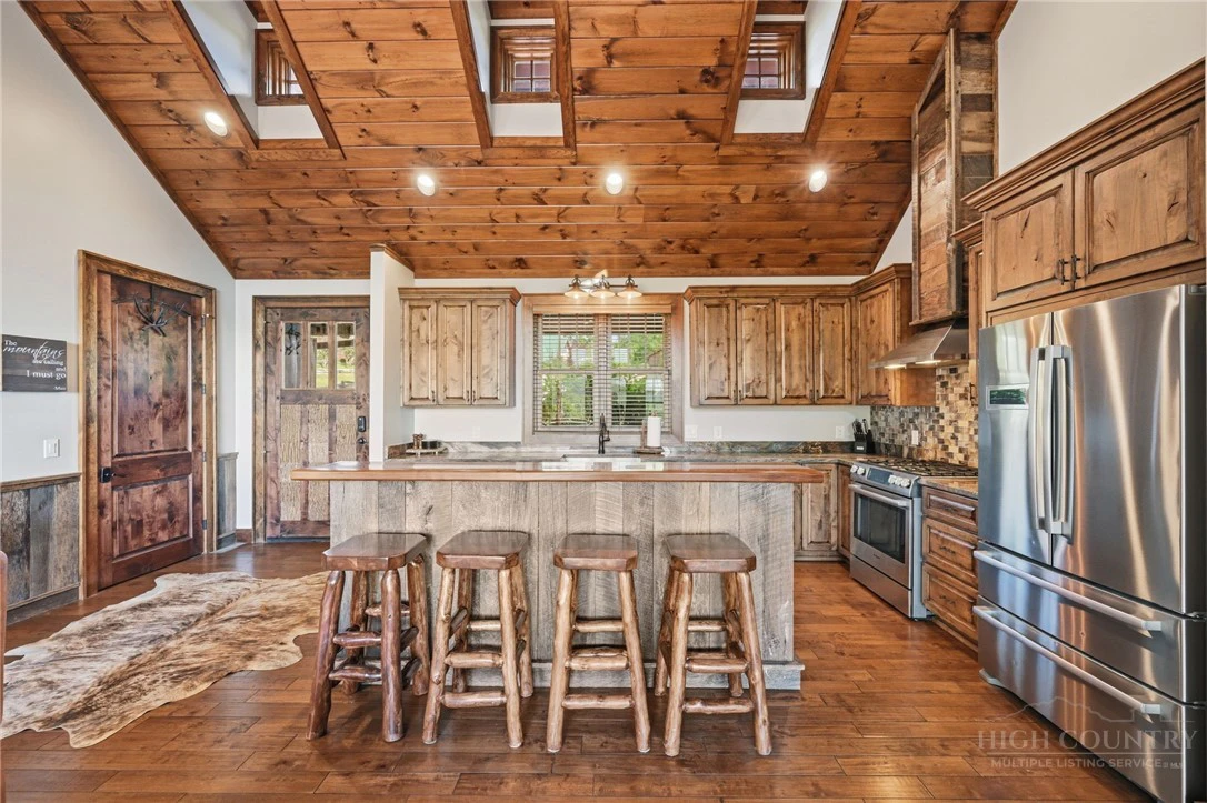 Image number 6 for the current listing