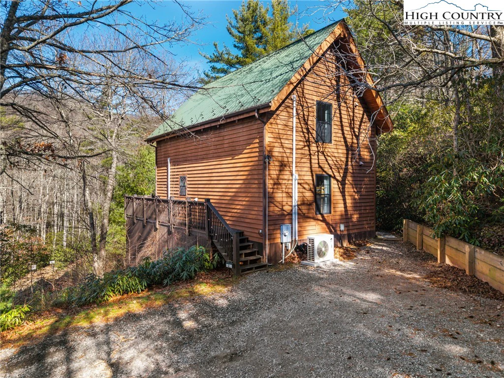 Image number 2 for the current listing
