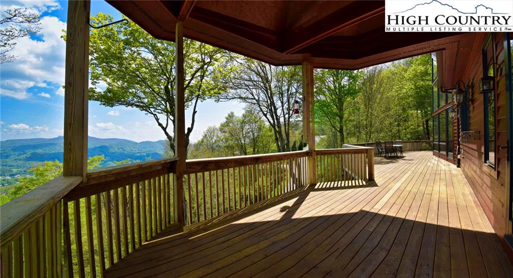 Image number 10 for the current listing