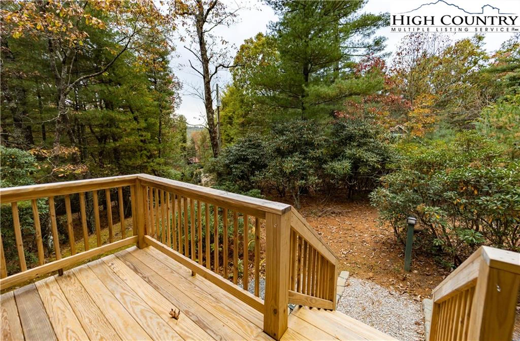 Image number 4 for the current listing