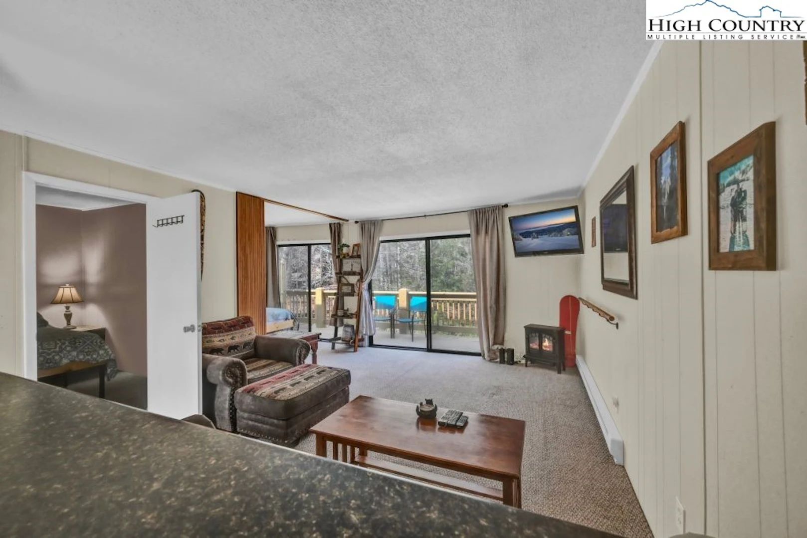 Image number 20 for the current listing