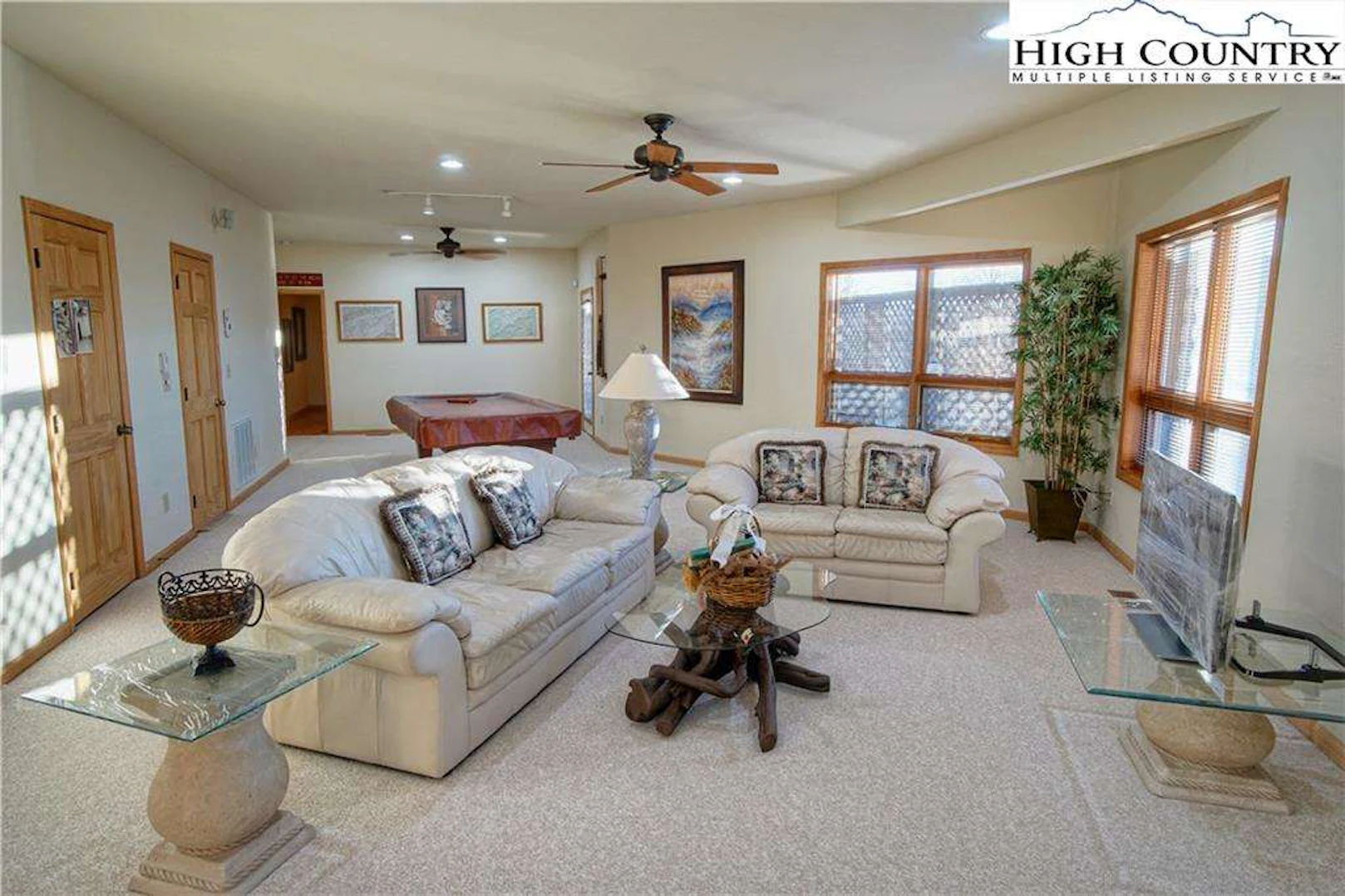 Image number 6 for the current listing