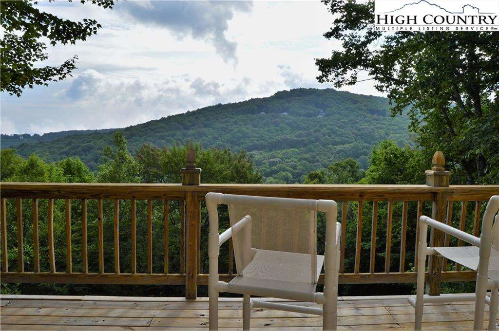 Image number 3 for the current listing