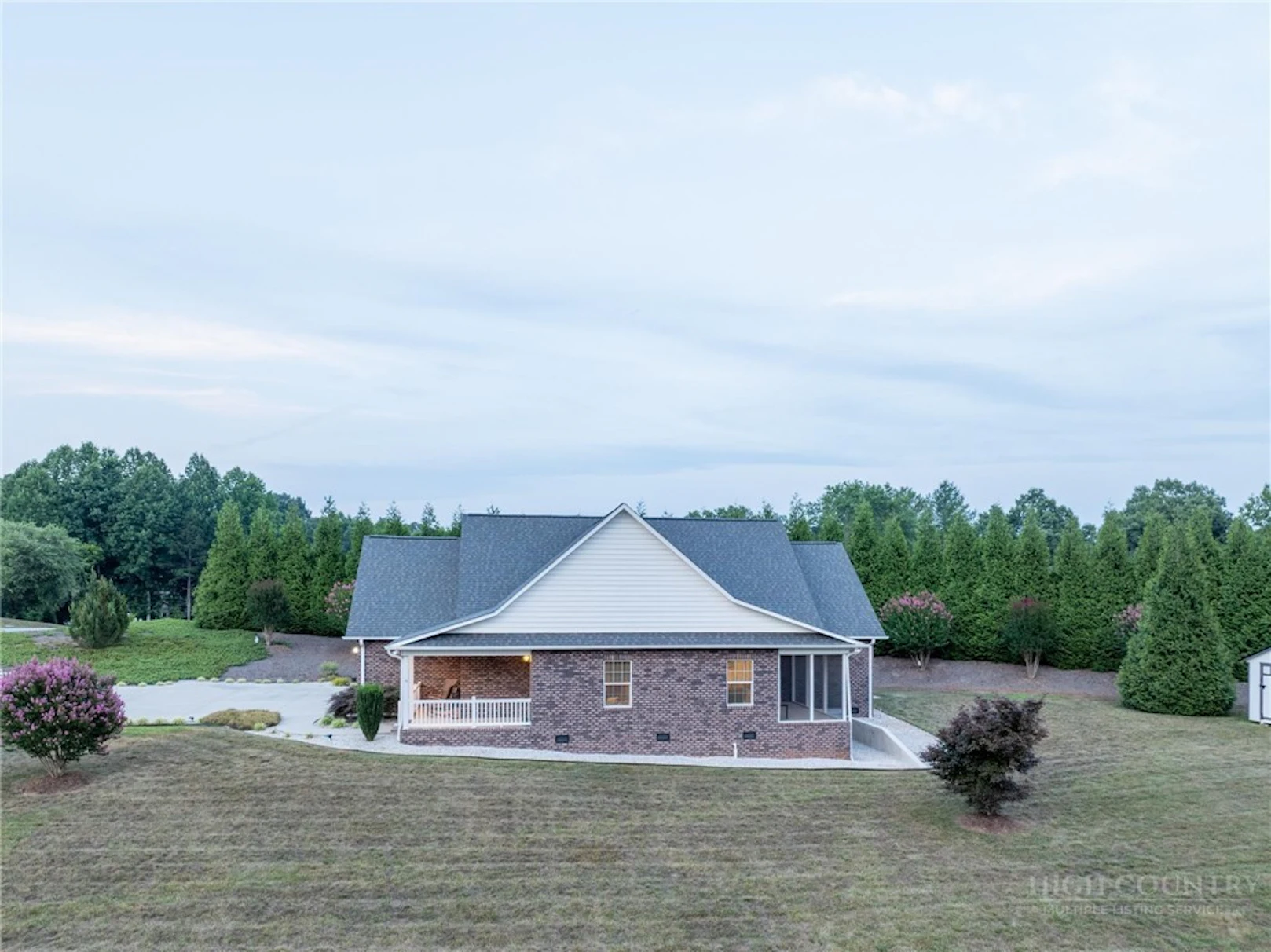 Image number 4 for the current listing