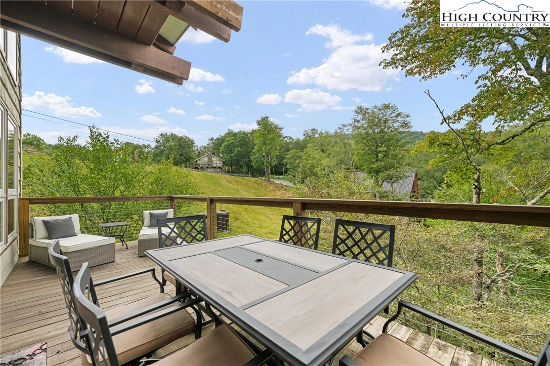 Image number 6 for the current listing
