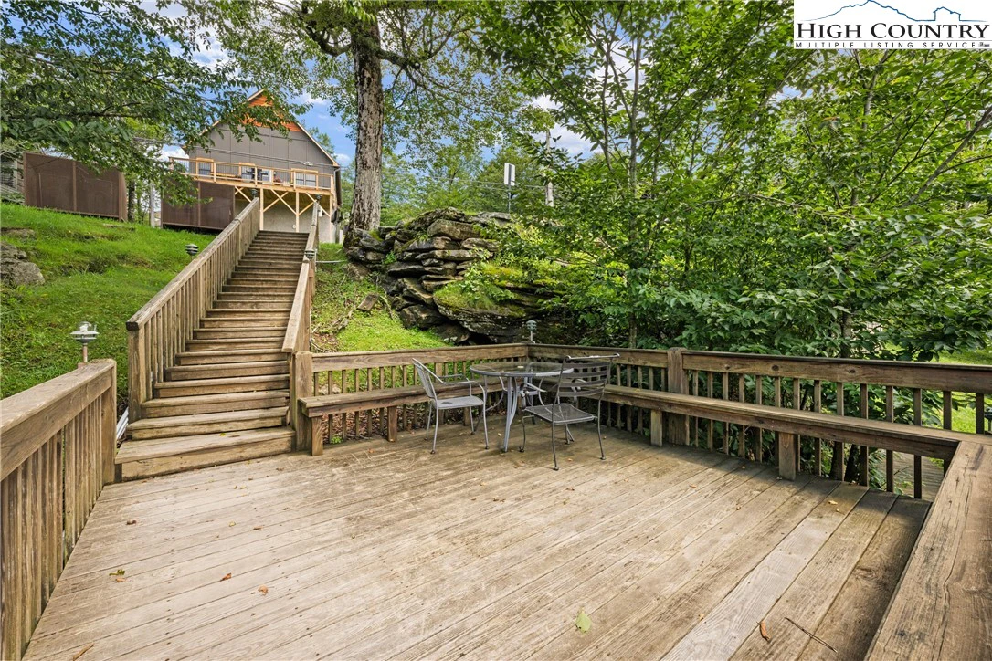 Image number 8 for the current listing