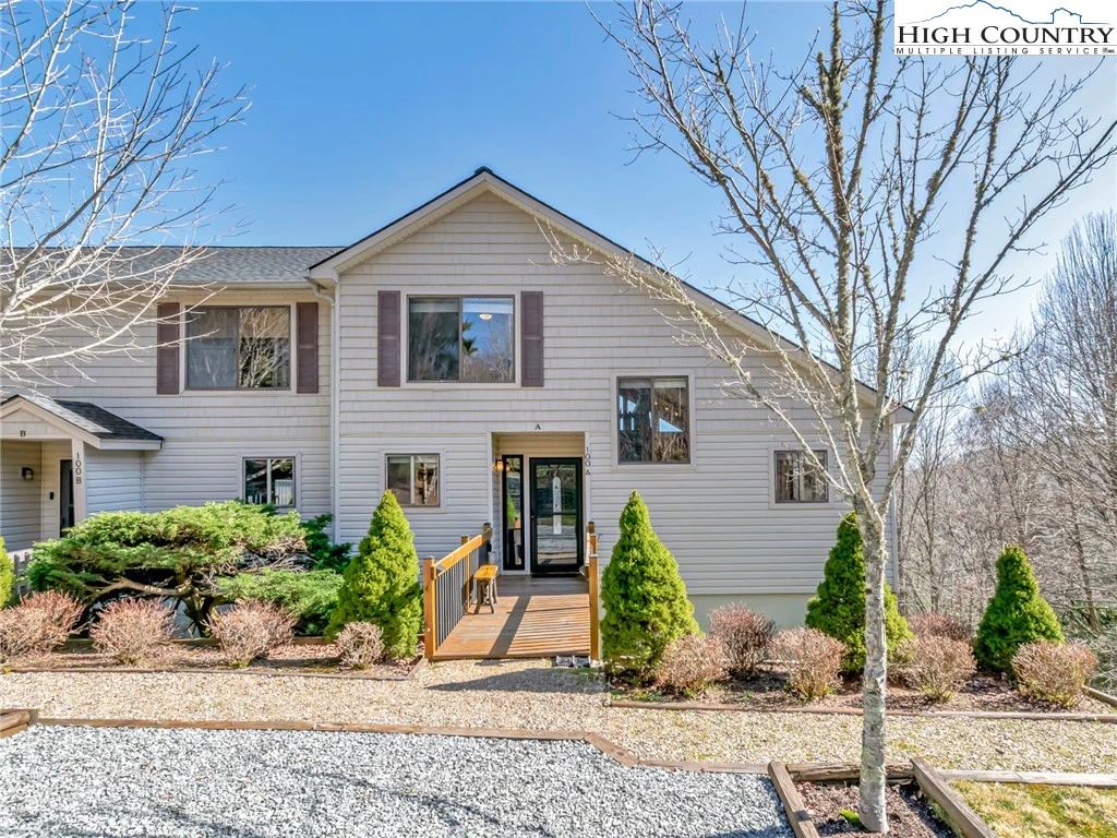 Image number 1 for the current listing