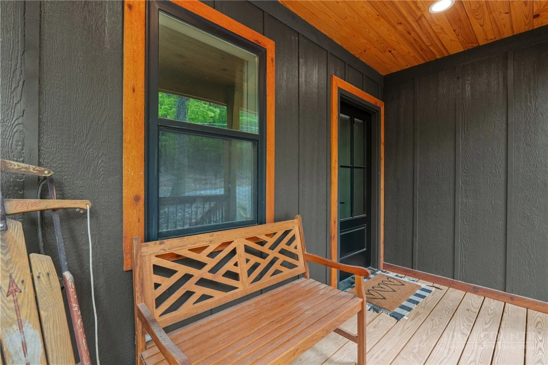 Image number 12 for the current listing