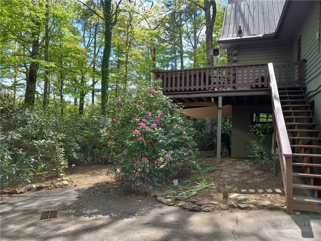 Image number 8 for the current listing