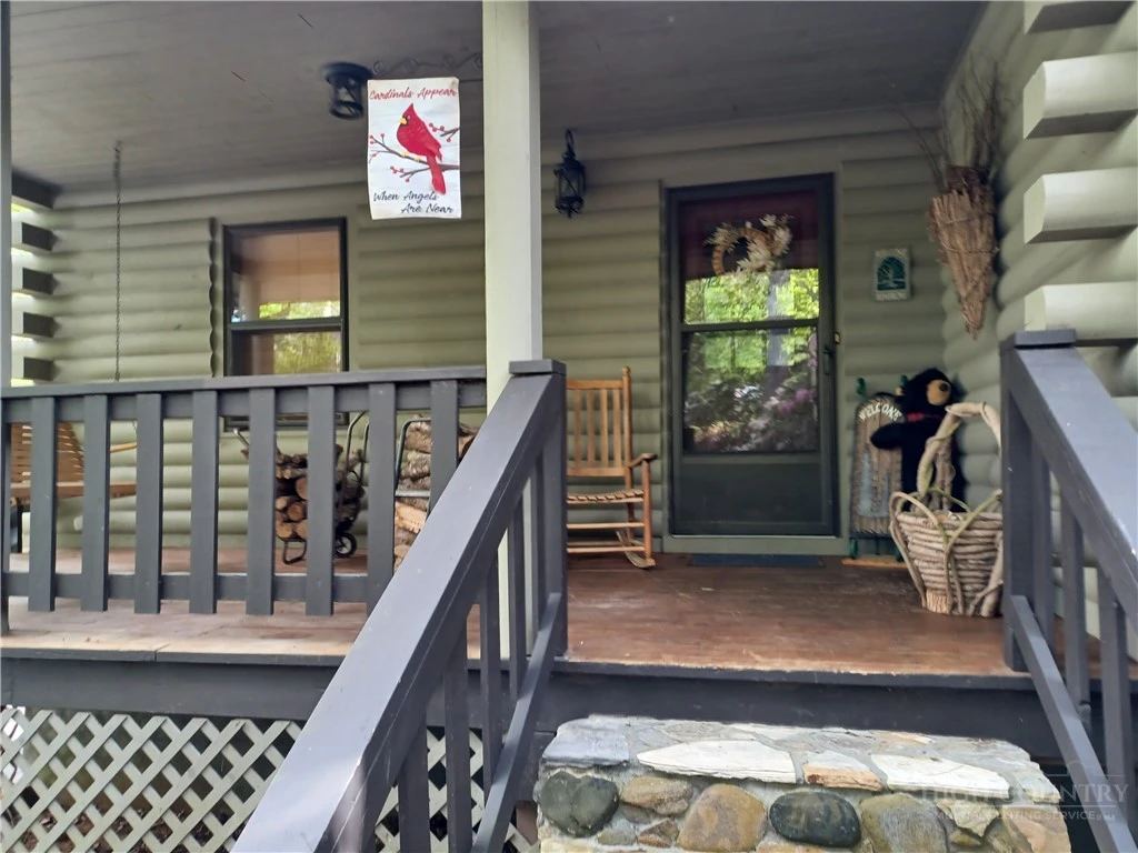 Image number 11 for the current listing