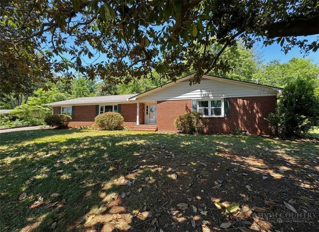 Image number 21 for the current listing