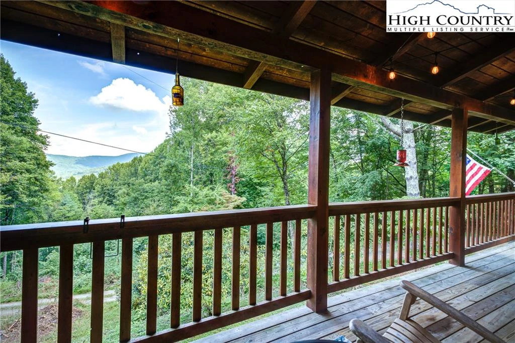 Image number 7 for the current listing