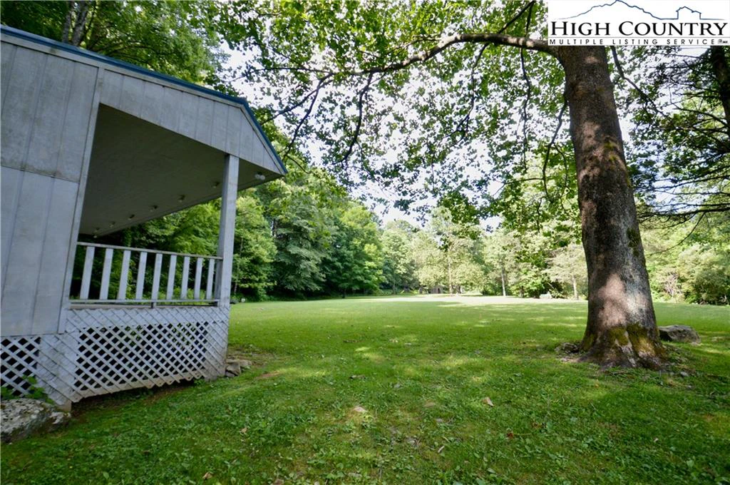 Image number 12 for the current listing