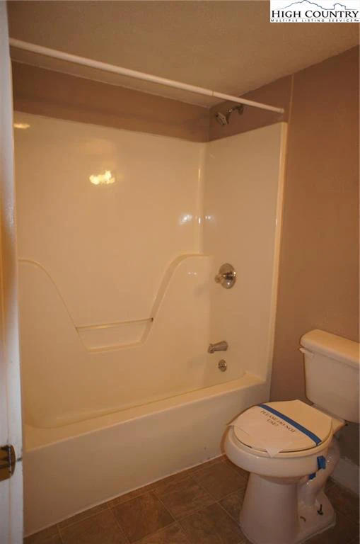 Image number 9 for the current listing
