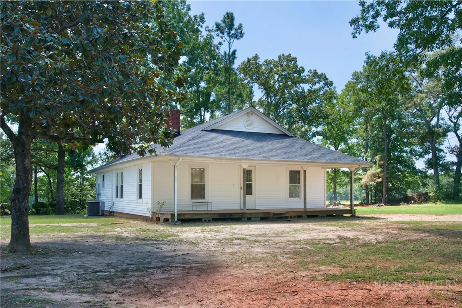 Image number 1 for the current listing