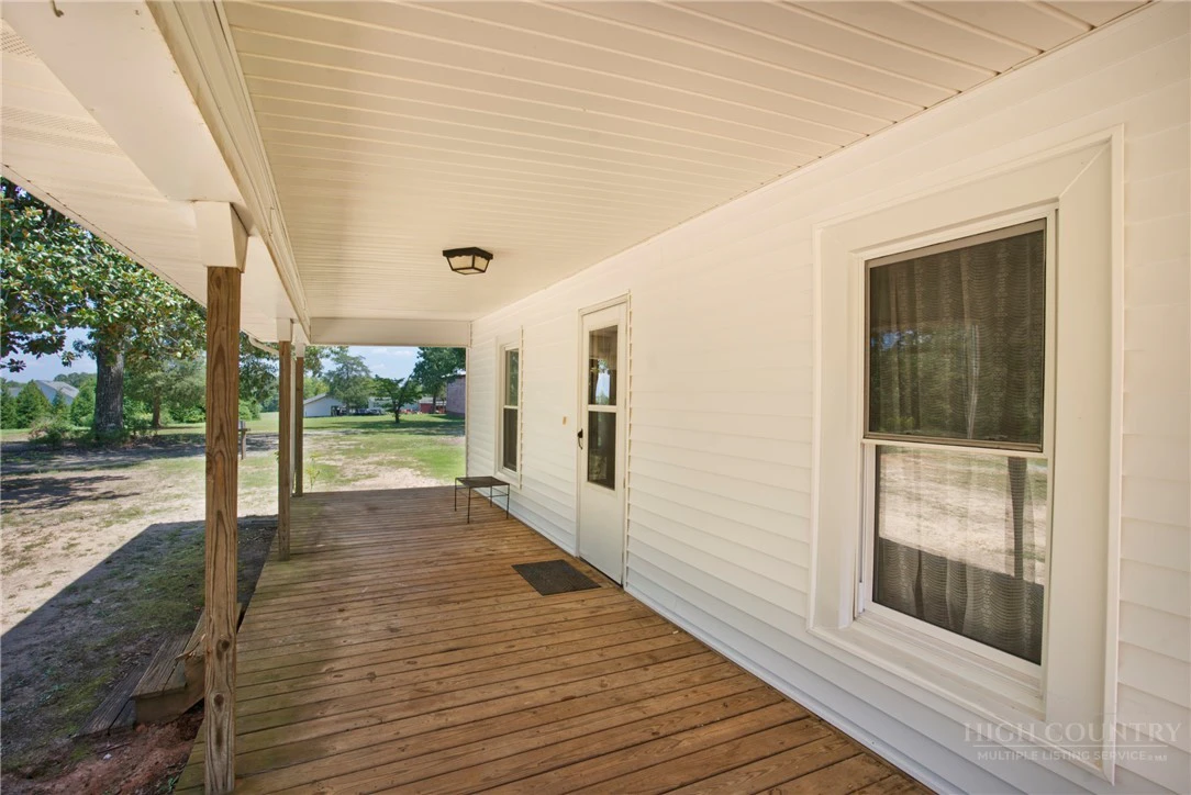 Image number 6 for the current listing