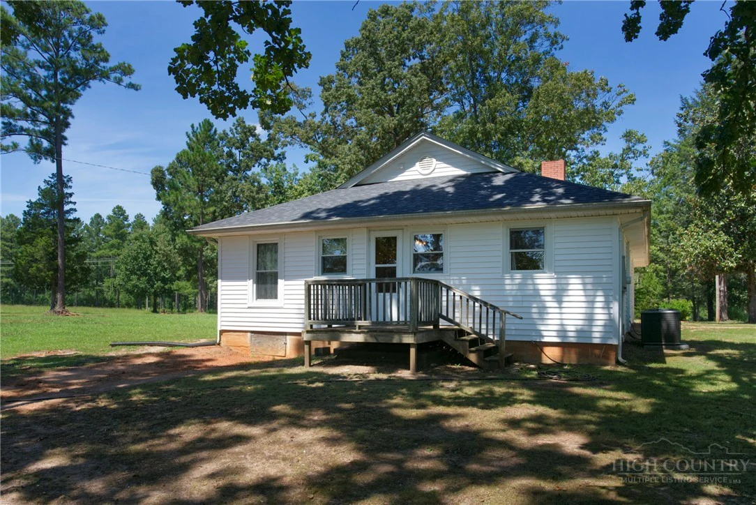 Image number 18 for the current listing