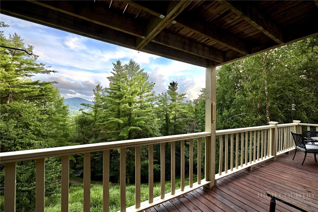 Image number 2 for the current listing