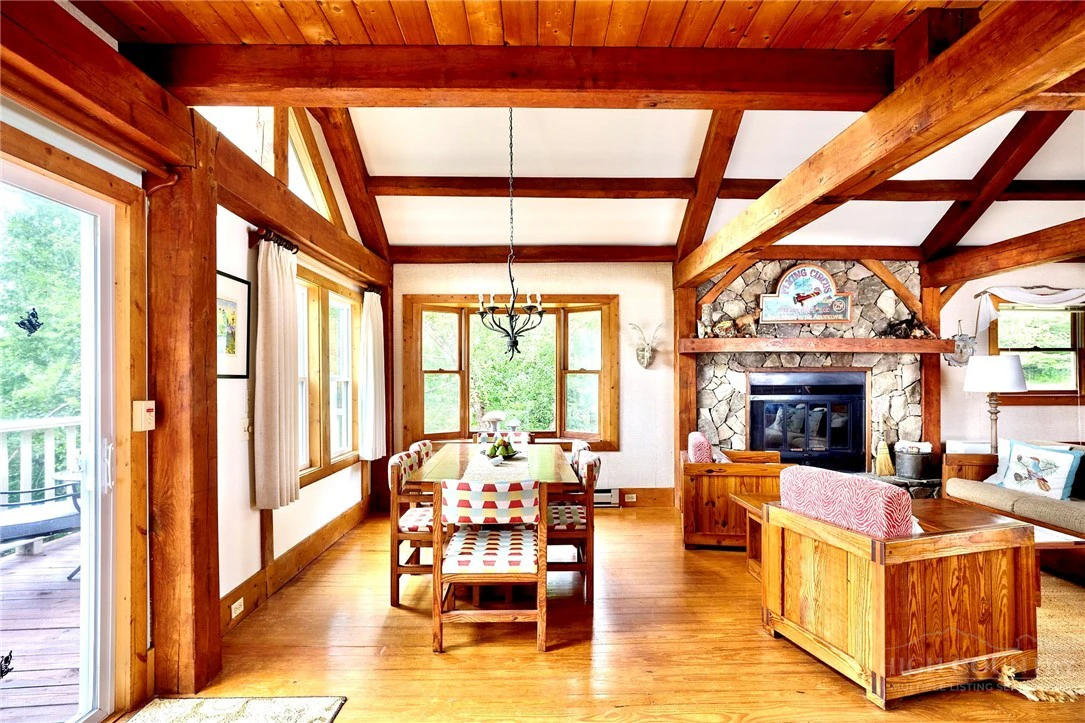 Image number 8 for the current listing