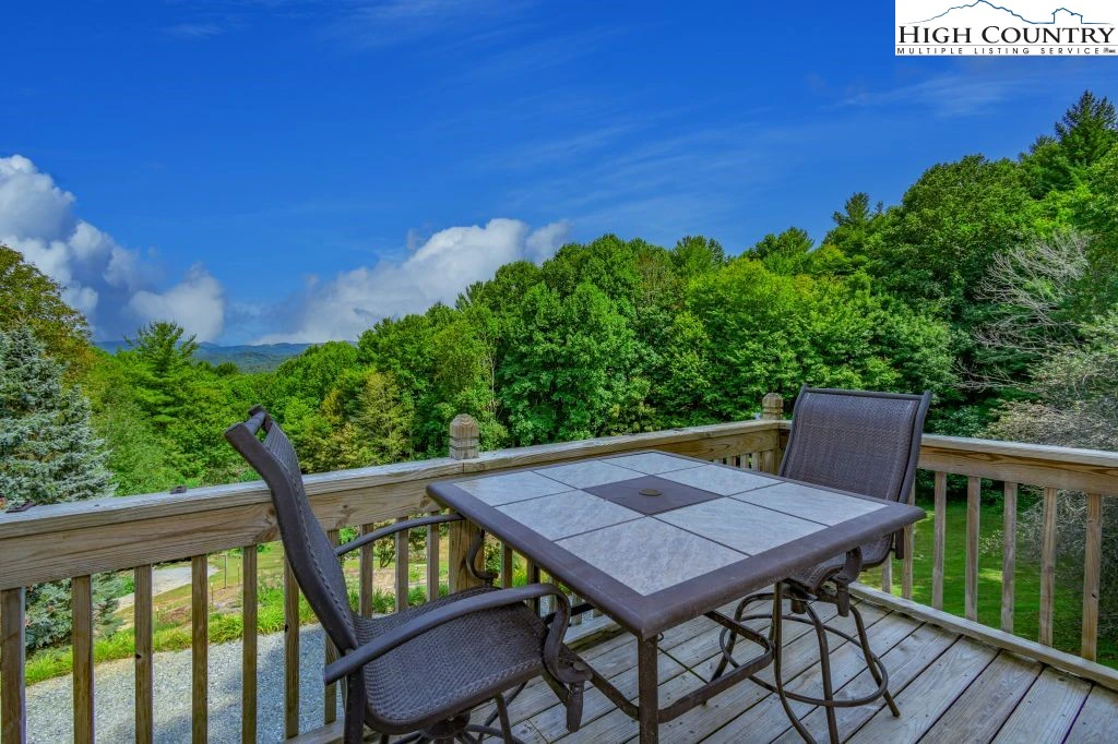 Image number 10 for the current listing