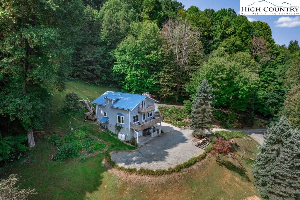 Image number 1 for the current listing