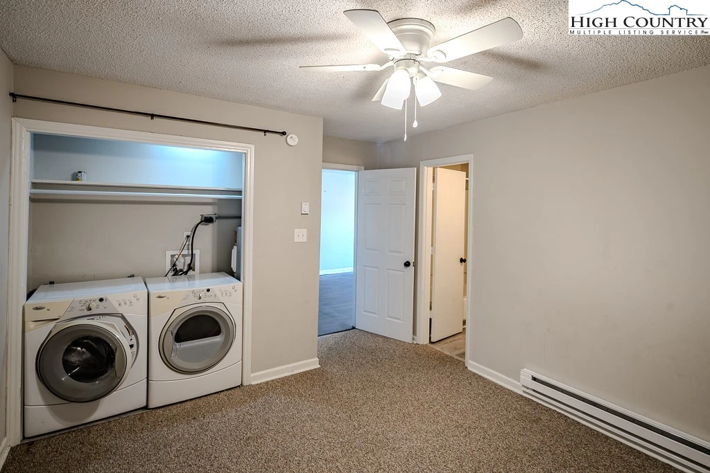 Image number 2 for the current listing