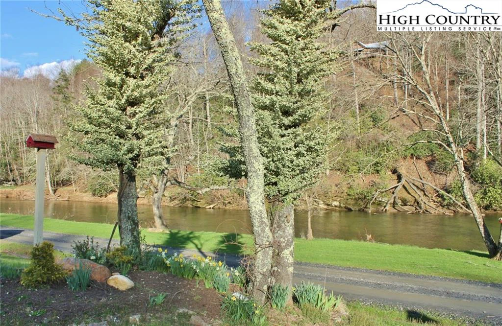 Image number 6 for the current listing