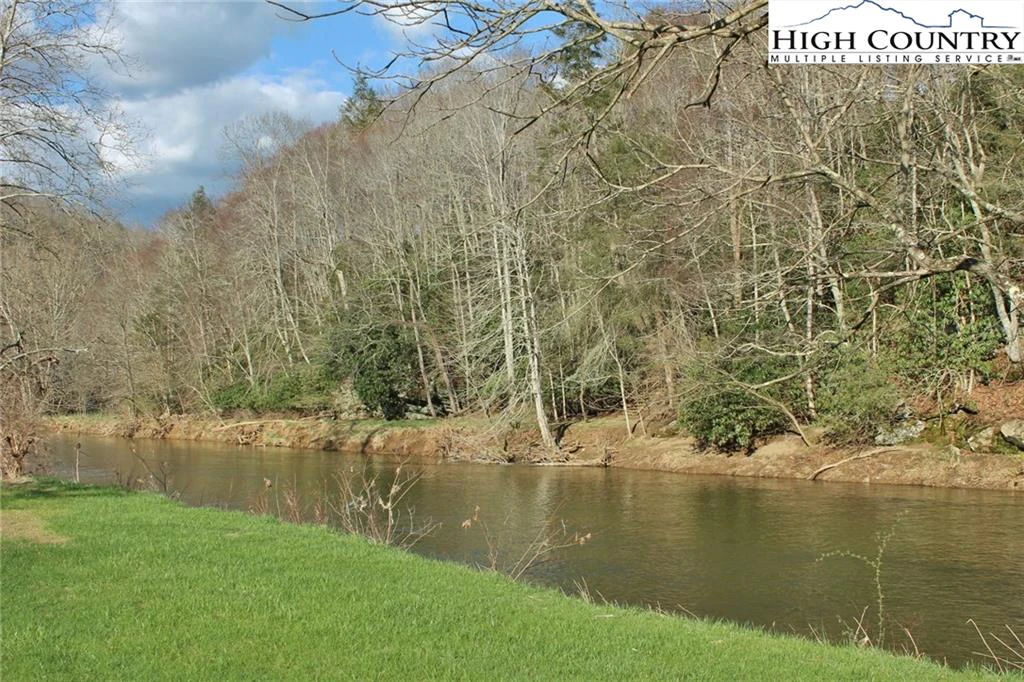 Image number 5 for the current listing