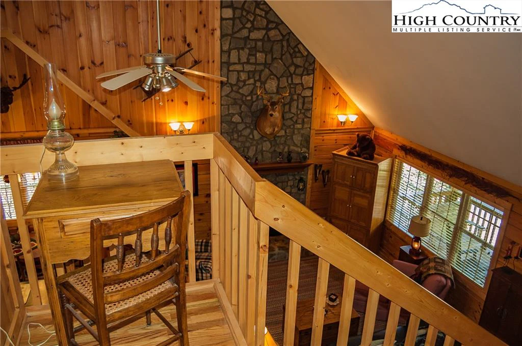 Image number 6 for the current listing