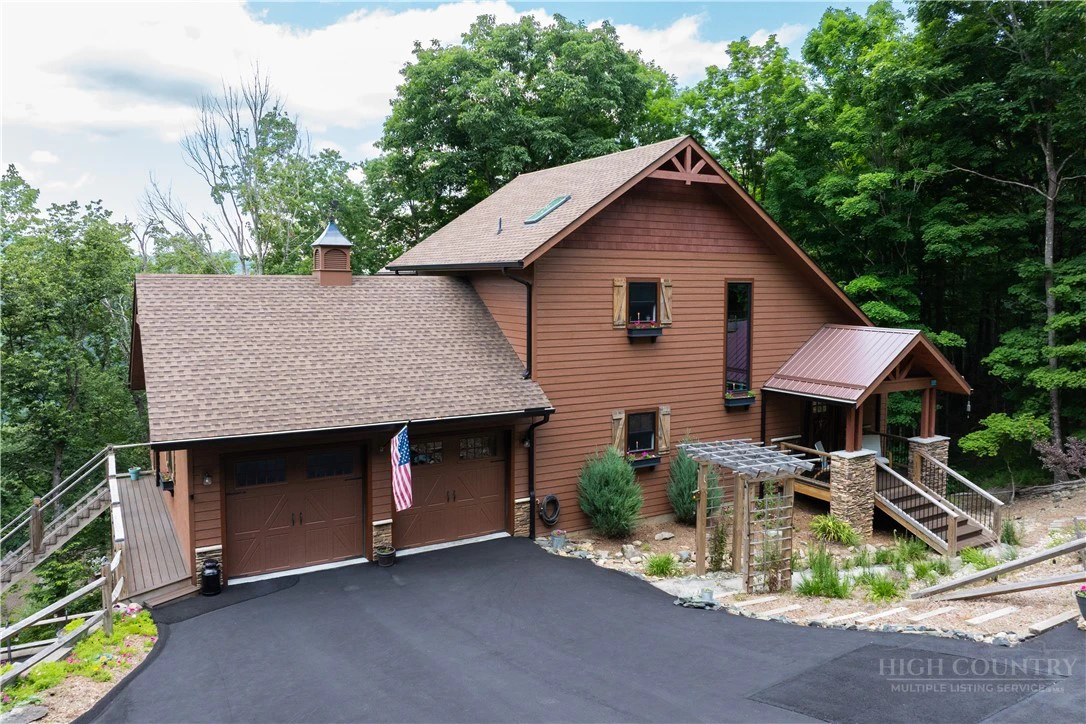 Image number 2 for the current listing