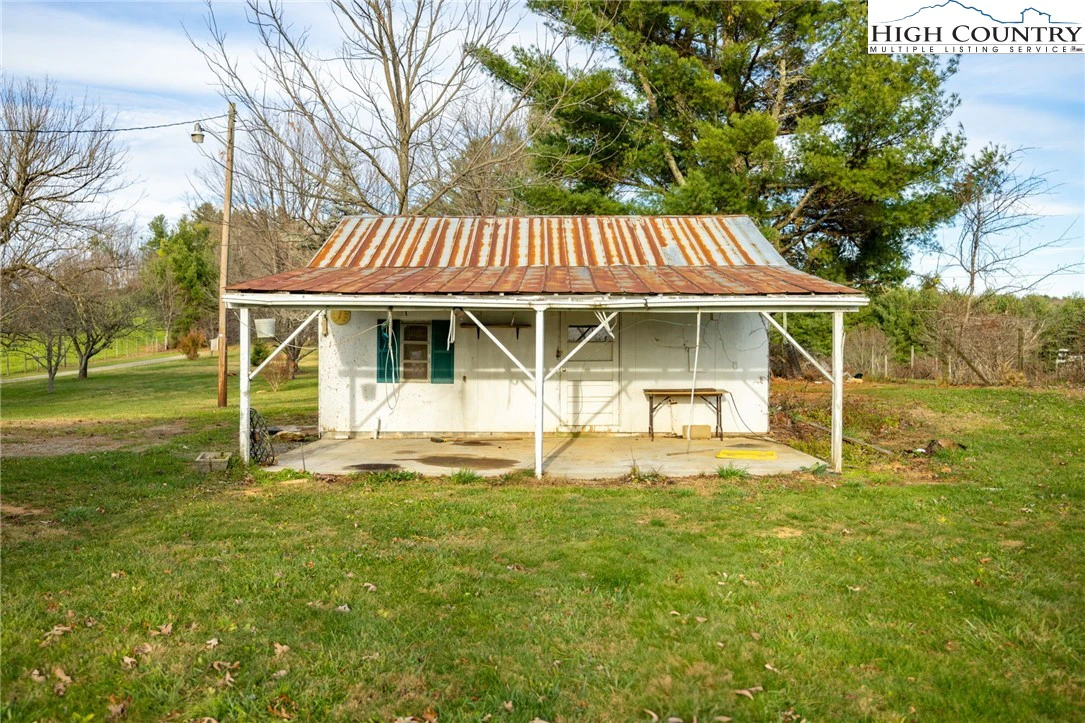 Image number 8 for the current listing