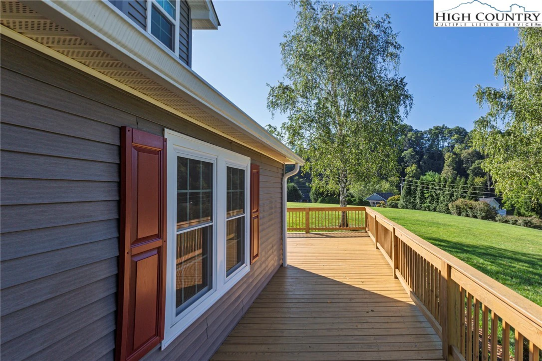 Image number 7 for the current listing