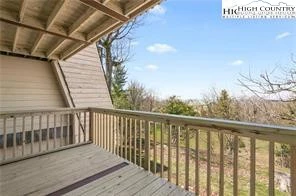 Image number 13 for the current listing