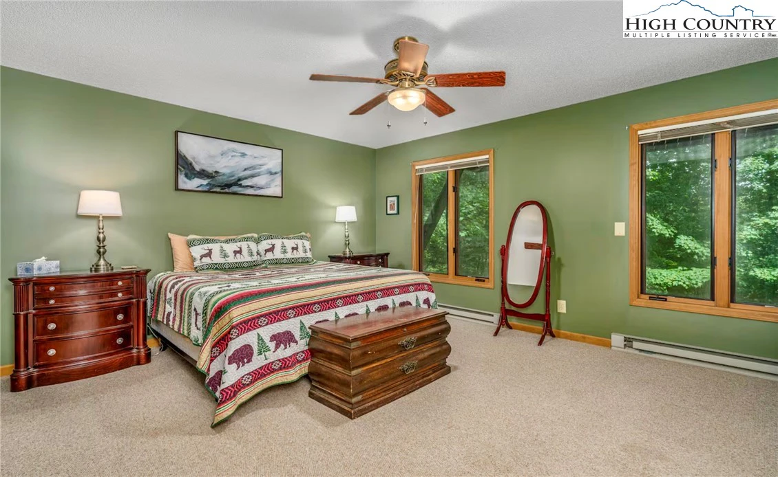 Image number 6 for the current listing